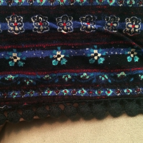 Hollister Petal Shorts Large BNWT - Picture 4 of 4