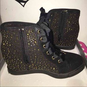 Stuart Weitzman Black Sneaker wedges