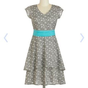 I Crane, I Saw, I Conquered Dress in Gray