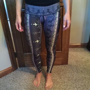 Teeki yoga pants size M