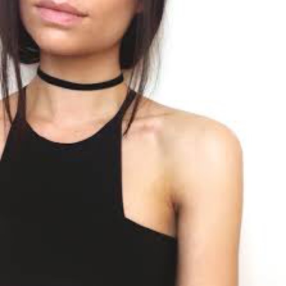 ✨Velvet Choker - Picture 2 of 4