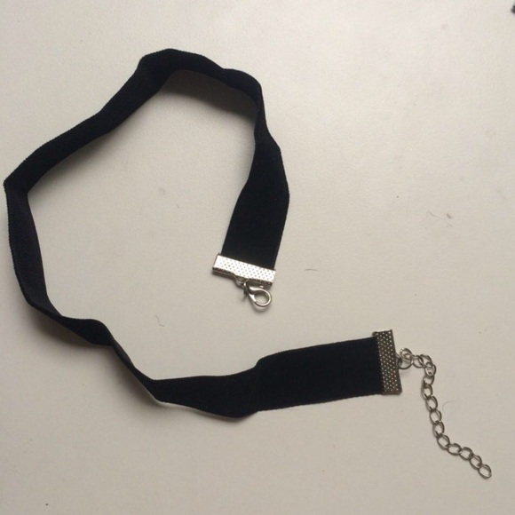 ✨Velvet Choker - Picture 4 of 4