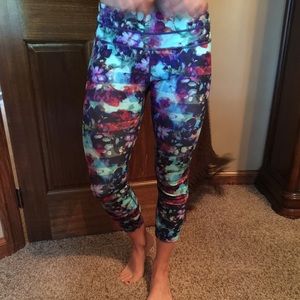 Worn ONCE! athleta crop leggings!