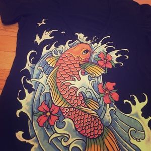 🐠 Truly Madly Deeply Koi Tee 🐟 Urban Outfitters