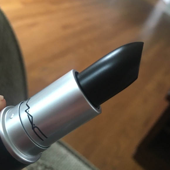 Black lipstick