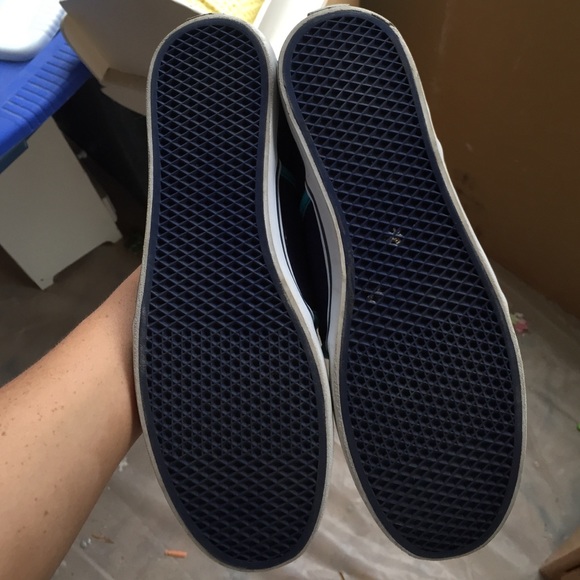 Vans - Picture 4 of 4