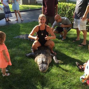 Meet your Posher, Christen