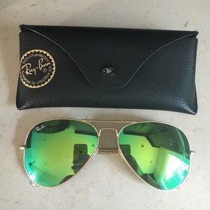 Green ray ban aviators