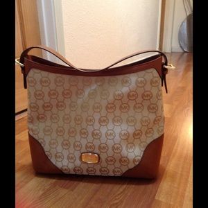 100% Authentic Michael Kors Millbrook handbag