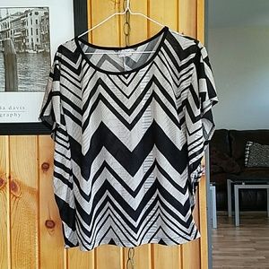 Chevron top