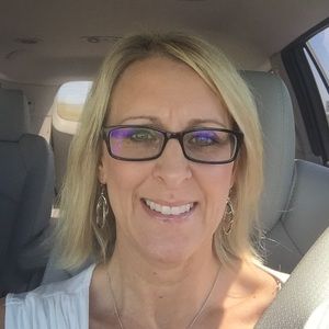 Meet your Posher, Marci