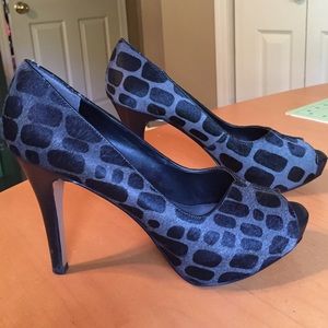 Nine West peep toe Platform heels