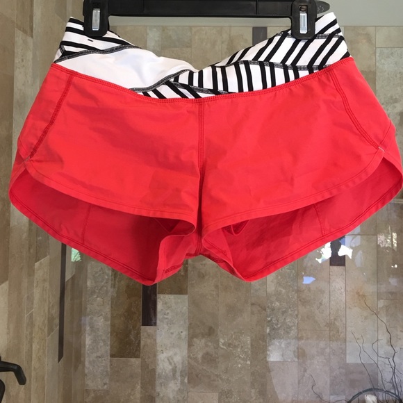 🚫🚫SOLD!!!🚫🚫Lululemon Speed Shorts - Size 6