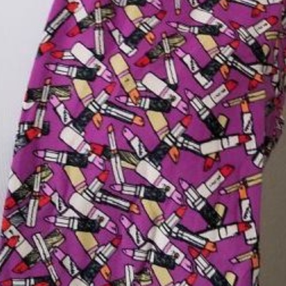 LuLaRoe Pants - Lipstick Leggings!
