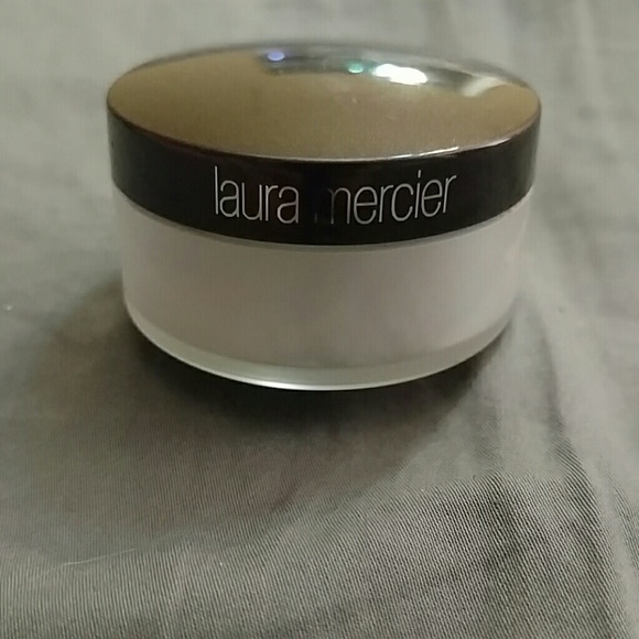 Laura Mercier Secret Brightening Powder
