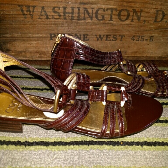 Circa Joan & David Lalia Leather Flats NWOT - Picture 2 of 4