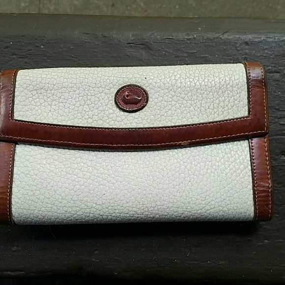 Dooney & Bourne wallet