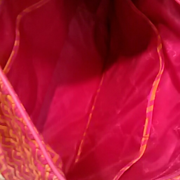 Vera Bradley large Trimmed Vera Tote NWT - Picture 4 of 4