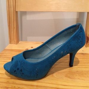 X- appeal turquoise heels