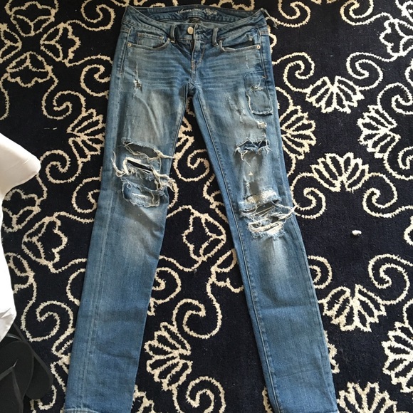 Super distressed jeans