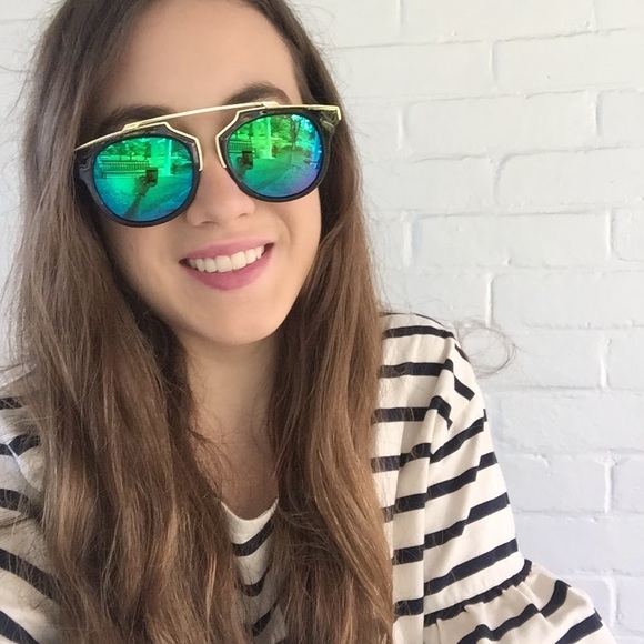 "Madeline" Sunglasses || Black & Blue Mirror - Picture 4 of 6