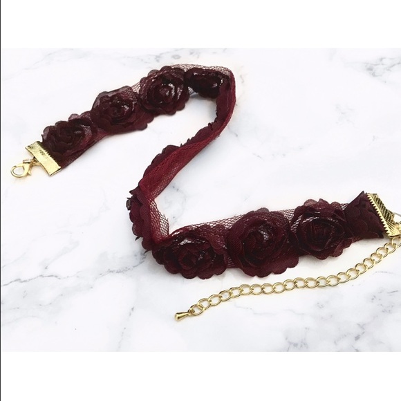 "Dexter Rose" Rosette Mesh Choker in Oxblood