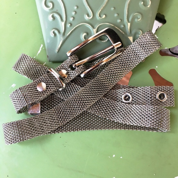 Vintage Accessories - MESH Metal Silver-Toned Vintage Narrow Belt