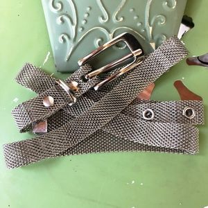MESH Metal Silver-Toned Vintage Narrow Belt MESH Metal Silver-Toned Vintage Narrow Belt