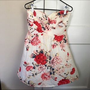 Kimchi Blue strapless floral dress - Large