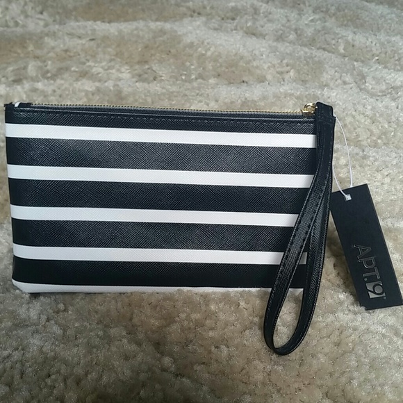 ✨NEW✨Apt. 9 WRISTLET - Picture 2 of 4