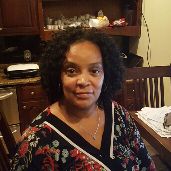 Meet your Posher, Donna - Picture 1 of 1