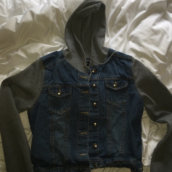 FOREVER21 Jean jacket lightly used well loved