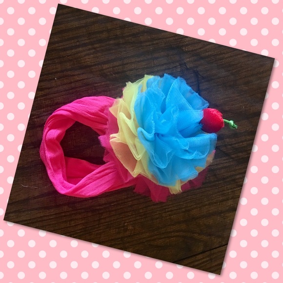 Cupcake Headband - Picture 2 of 5
