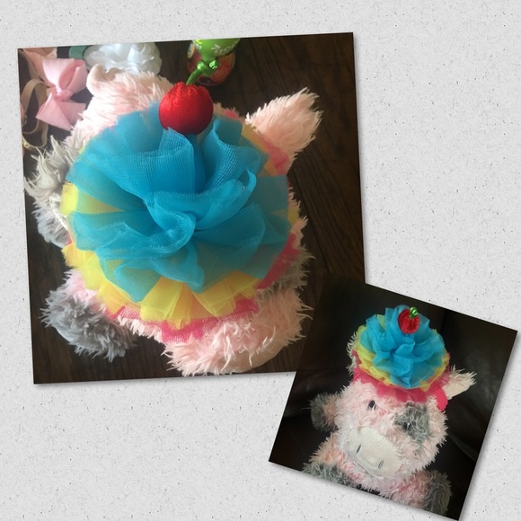 Cupcake Headband - Picture 5 of 5