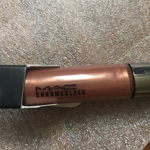 Chromeglass lipgloss