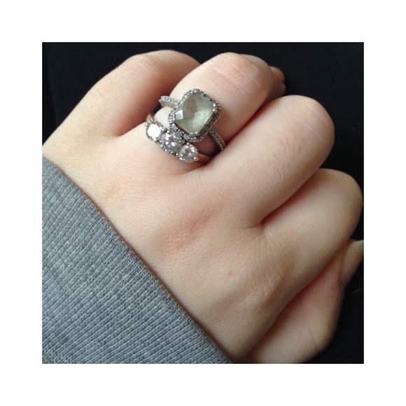 The green ring only! 💚