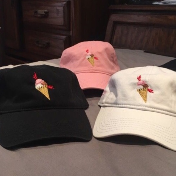 L I F T E D  E R A • C D X X  GUWAP CONE