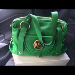 (Mint con)Authentic Michael Kors leather bag