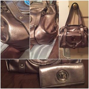 Silver metallic MK purse with matching wallet