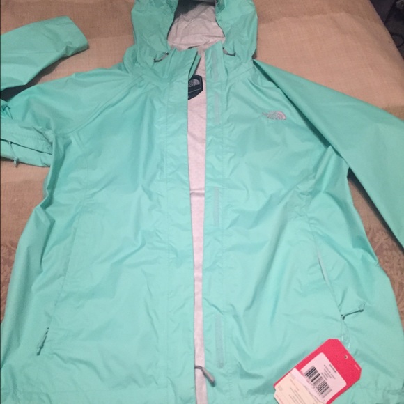 Women's North Face lightweight jacket.