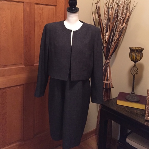 Kasper Dresses & Skirts - KASPER NWOT shaker dress and blazer