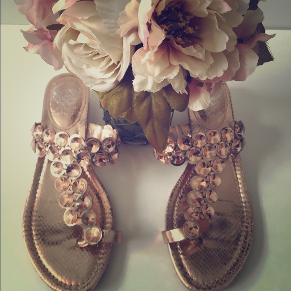 Vince Camuto Sandals