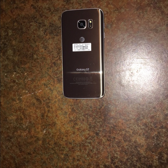 Samsung Galaxy S7 GOLD - Picture 1 of 4