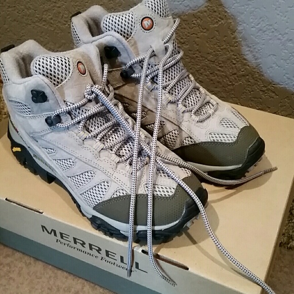 Merrell hiking boots, Mesa Ventilator II Mid