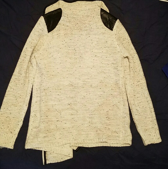 Cardigan/Sweater/jacket - Picture 4 of 4