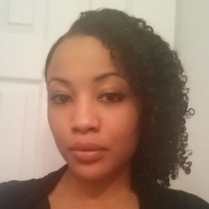 Meet your Posher, Courtney