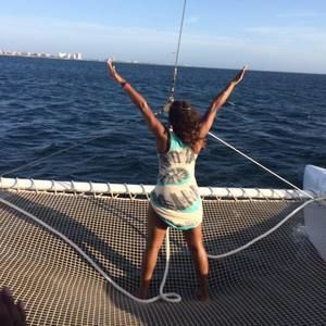 Meet your Posher, Ella