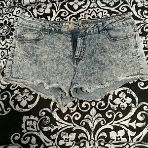 Wax jeans shorts