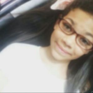 Meet your Posher, Loren