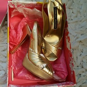 CHINESE LAUNDRY HEELS